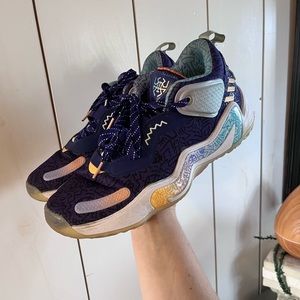 Adidas DON issue 3 shoes